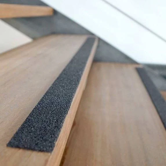 Bande adhésive anti-dérapante – Image 3