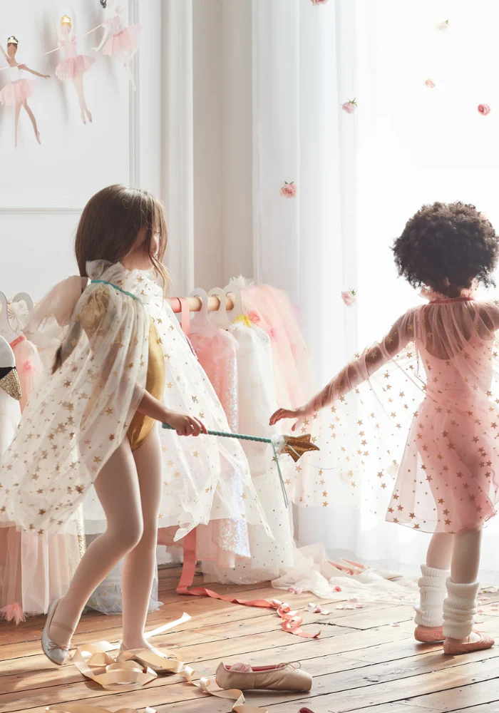 Déguisement Cape Étoilée En Tulle Rose 3/6 Ans – Image 4