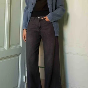 Jean Jude Tencel Denim Noir