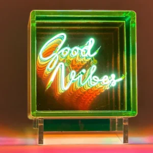 Lampe Cube Good Vibes