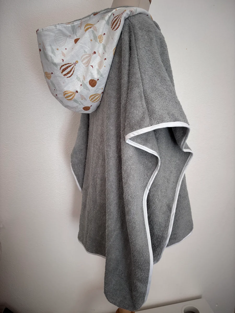 Poncho de bain 6-9 ans coloris au choix – Image 3