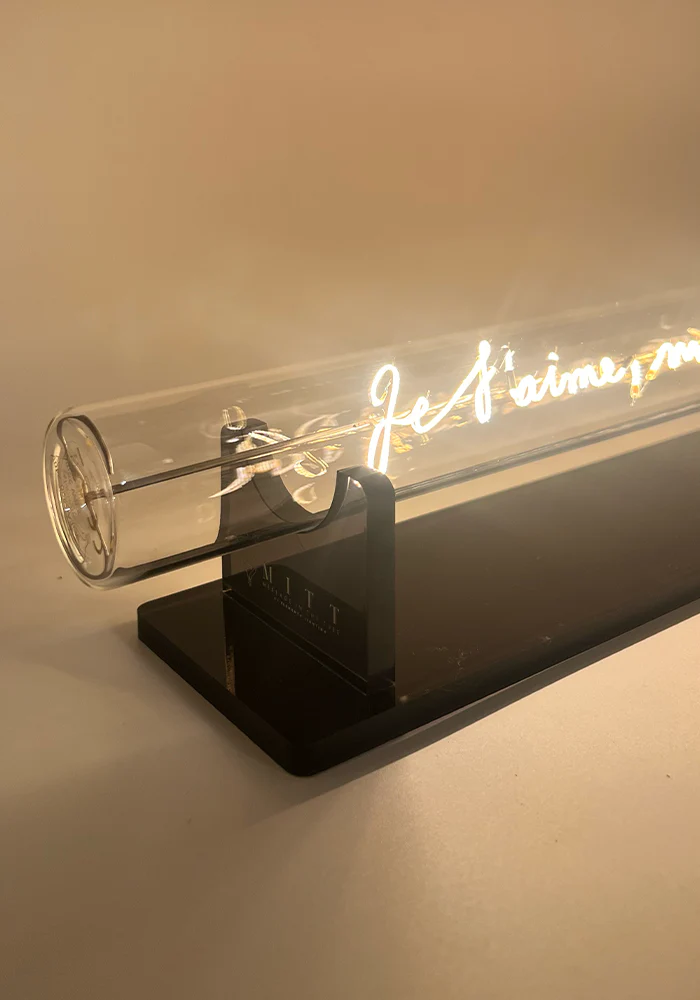 Ampoule Je T'aime, Moi Non Plus – Image 4