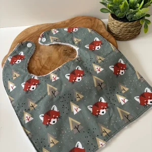 🍼 Bavoir classique lavable – Doux et pratique