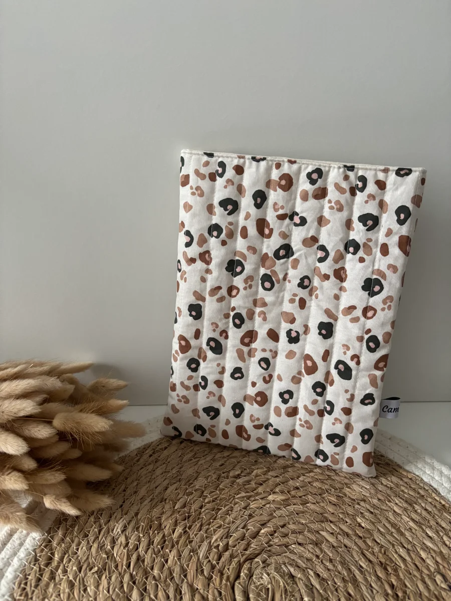 Pochette à livre format poche coloris au choix – Image 3