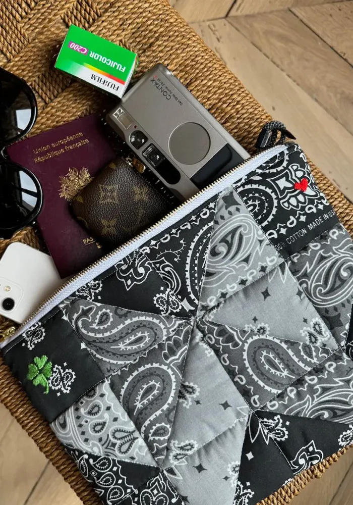 Pochette Patchwork Bandana Dark Grey Colorblock – Image 3