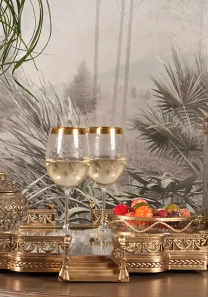 Verre A Vin Ciselé Avec Bords Dorés – Image 3